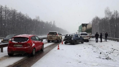 В массовой аварии пострадали три человека