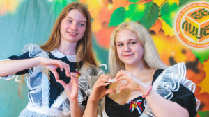 Игорь Артамонов на «Последнем звонке» сообщил о капремонте ещё одной липецкой школы