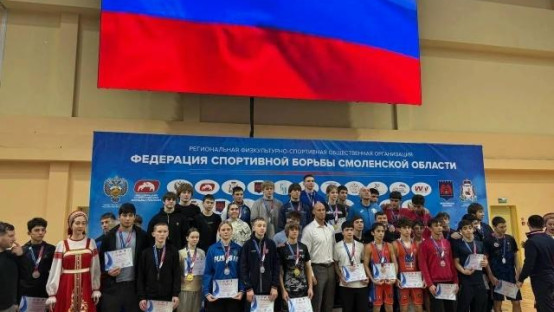 Липецкие спортсменки взяли три медали на первенстве по вольной борьбе