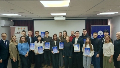 В Липецке наградили авторов лучших молодёжных проектов программы «Бизнес-вояж»