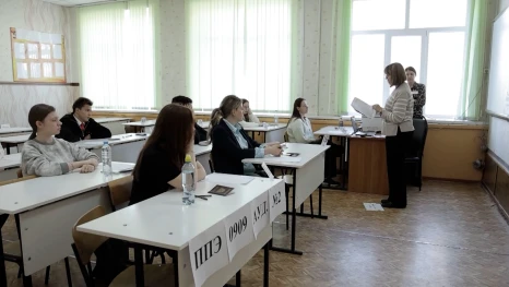 Как в регионе пройдут экзамены в условиях воздушной опасности министр образования Липецкой области Дмитрий Демихов