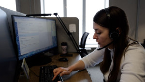 Как операторы диспетчерских служб спасают липчан от бытовых проблем