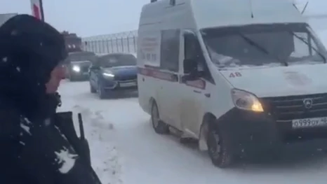 Троих пострадавших при обрушении кровли на «Моторинвесте» госпитализировали в облбольницу 