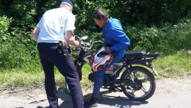Автоинспекторы выявили 85 нарушений среди водителей мототехники в Липецкой области за выходные