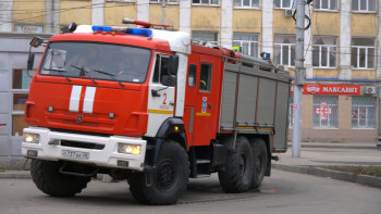 Мужчина погиб во время пожара в гараже на Металлургов