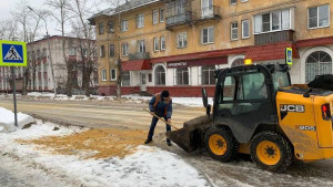 400 тонн противогололедных материалов внесли на дороги Липецка 14 февраля 