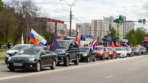 Около 500 автолюбителей приняли участие в автопробеге в честь праздника Победы