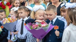 Председатель Липецкого областного Совета депутатов Дмитрий Аверов рассказал о развитии системы образования в регионе