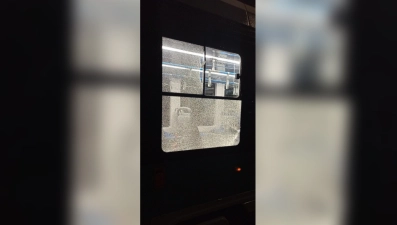 Вандалы обстреляли новый липецкий трамвай