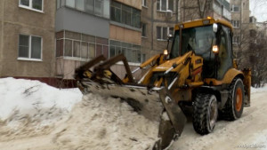 Уборка заснеженных дворов теперь под особым контролем (видеосюжет)