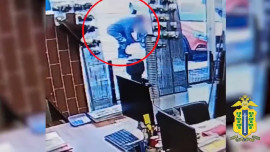 Из-за найденного на улице телефона пенсионер из Липецкой области стал фигурантом уголовного дела