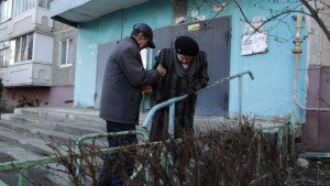 Жильцы дома на Стаханова в Липецке больше 5 лет бьются за установку пандуса