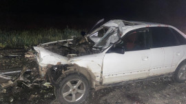 Водитель иномарки пострадал в столкновении с трактором в Липецкой области