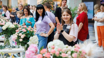 Лучших визажистов и флористов Липецка выбрали на конкурсе профмастерства