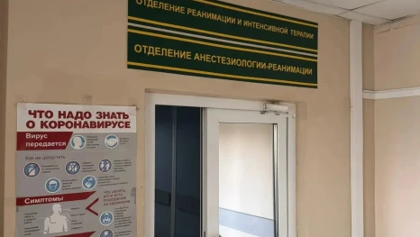 Семилетний мальчик оказался в реанимации после падения с 3-го этажа в Липецке