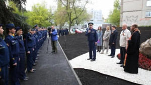 В Липецке открыли аллею военных связистов