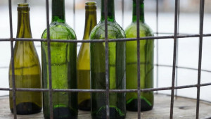 Два жители Липецкой области украли из магазина 18 бутылок алкоголя