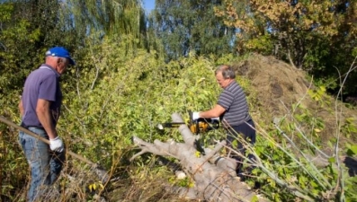 Из Сселок вывезли четыре «куба» отходов