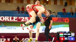 Липчанин Михаил Шкарин вышел в полуфинал чемпионата мира по греко-римской борьбе в Болгарии