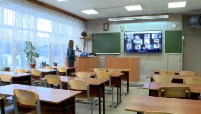 100 классов и одна школа полностью перешли на дистанционное обучение в Липецке
