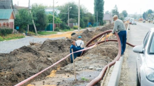 На улице Баумана приступили к монтажу сетей освещения