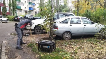 В Липецке демонтируют незаконные постройки во дворах