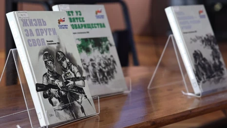 Книги Захара Прилепина об участниках СВО передали в музей и научную библиотеку Липецкой области