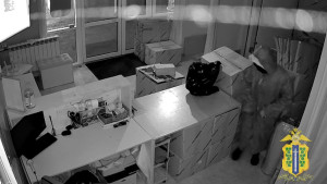 В Липецке задержали бывшего курьера маркетплейса за кражу золотой цепочки