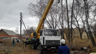 Опоры ЛЭП заменили в районе Тракторного