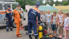 Липецкие спасатели провели в "Прометее" занятие с детьми 