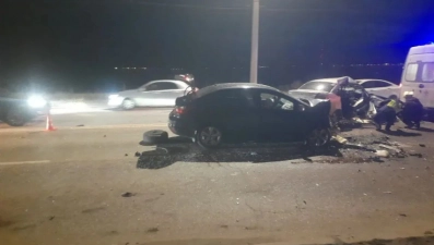 В Липецке на Краснозаводской улице авария с тремя автомобилями унесла две жизни 