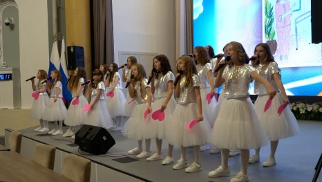 В преддверии Дня матери в Липецке чествовали женщин-волонтёров