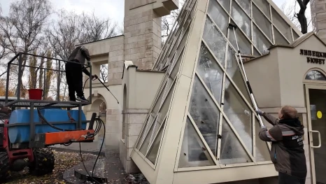 150 волонтёров провели субботник в Нижнем парке