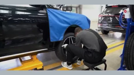 Еще одного человека достали из-под завалов автомобильного завода «Моторинвест» в Липецкой области