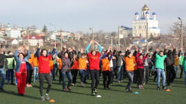 Ельчане вышли на утреннюю зарядку