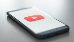 YouTube разрешили размещать неприемлемый контент 