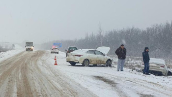 В первый день зимы в Липецкой области случились 3 серьезные аварии