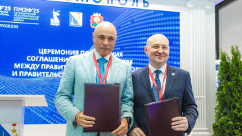 Руководители Липецкой области и Севастополя подписали соглашение о сотрудничестве на ПМЭФ
