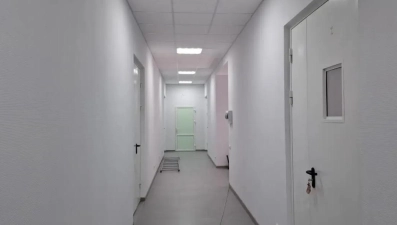 Липецкие строители завершают ремонт библиотеки в Володарском ДНР