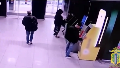 В Липецке мужчина пытался украсть 100 тысяч с чужого счета 