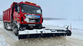 До 160 машин увеличили число снегоуборочной техники на дорогах Липецкой области