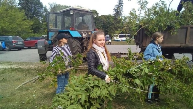 Студенты навели порядок в старинной усадьбе Полибино