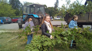 Студенты навели порядок в старинной усадьбе Полибино