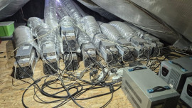 Ельчанин обустроил ферму для майнинга и крал электричество