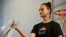 Неслышащая юная артистка из Липецка покоряет цирковую арену