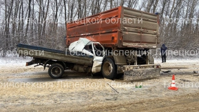 Водитель «Газели» погиб в столкновении с «КамАзом» под Липецком