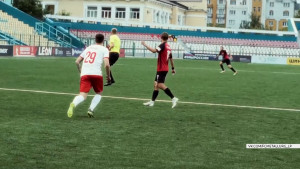 Новости спорта: победа «Металлурга», золото елецкого легкоатлета на первенстве России, европейский турнир по плаванию