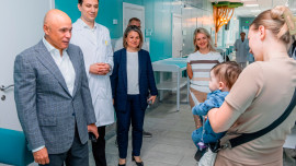 Игорь Артамонов посетил Липецкую детскую поликлинику №2 после капремонта