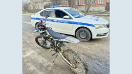 На отца составили протокол за поездку 15-летнего сына на мотоцикле в Липецкой области