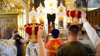 Доброволец СВО обвенчался с супругой в липецком храме